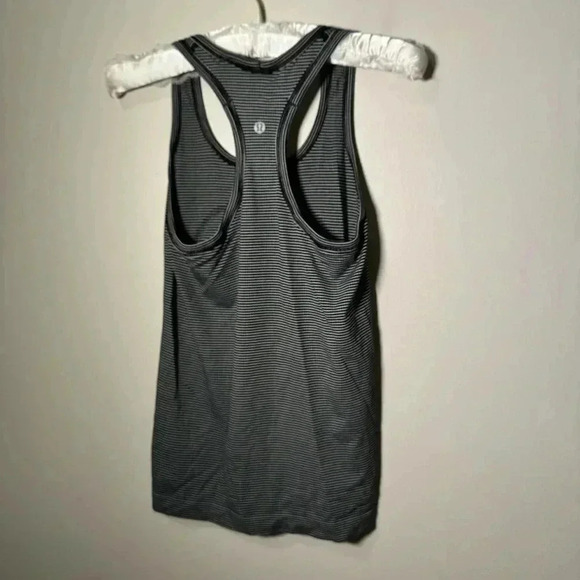 Lululemon Swiftly Tech Racerback White / Black  4 - Picture 9 of 10